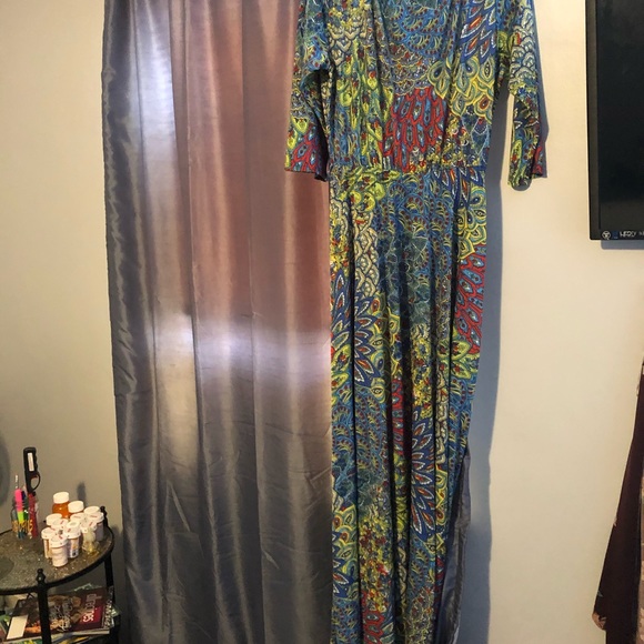 Peacock dress - Picture 2 of 6